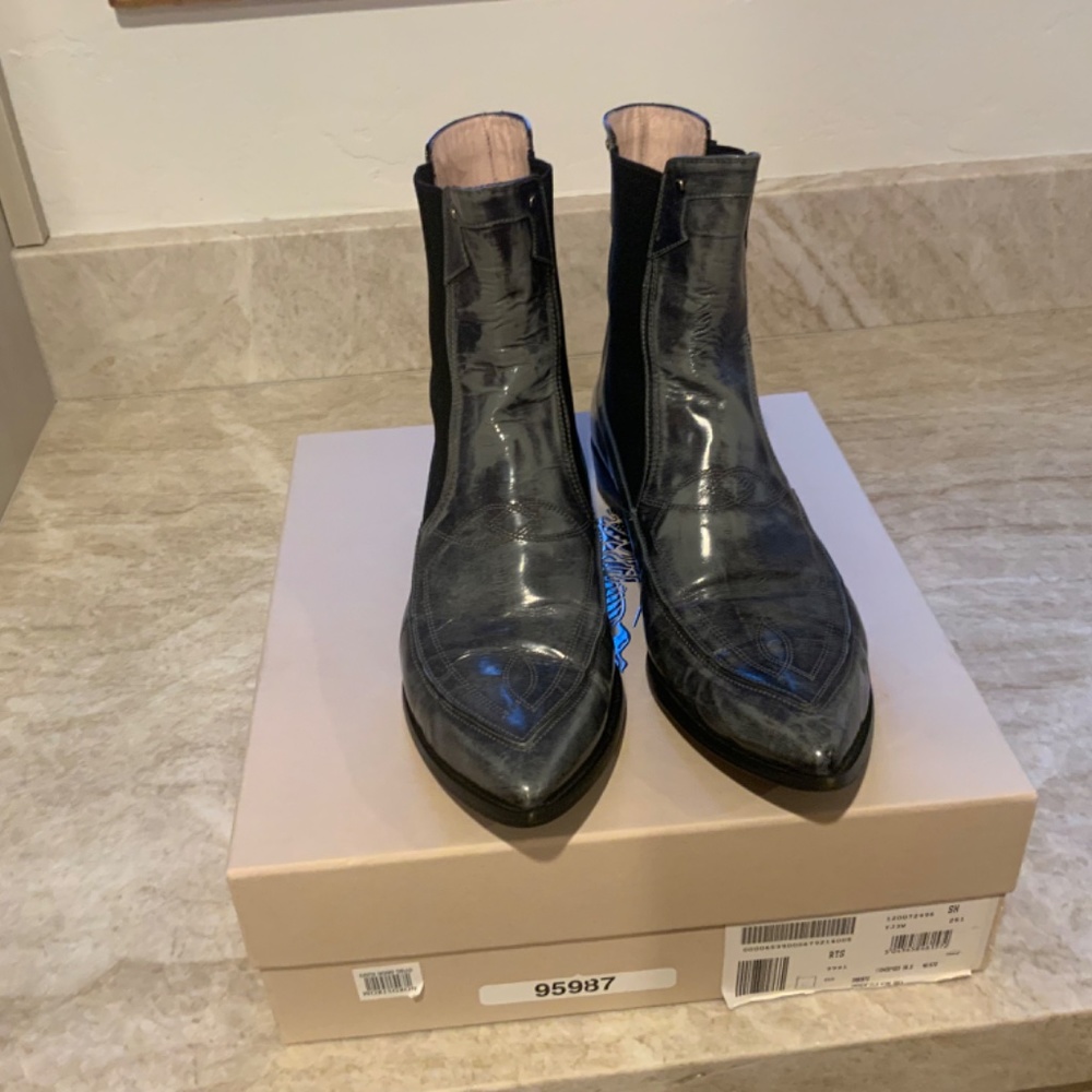 Booties - Picture 6 of 7